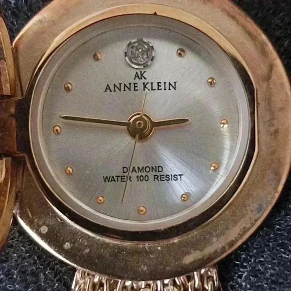 Anne Klein Diamond Watch EUC new Battery - Picture 3 of 10